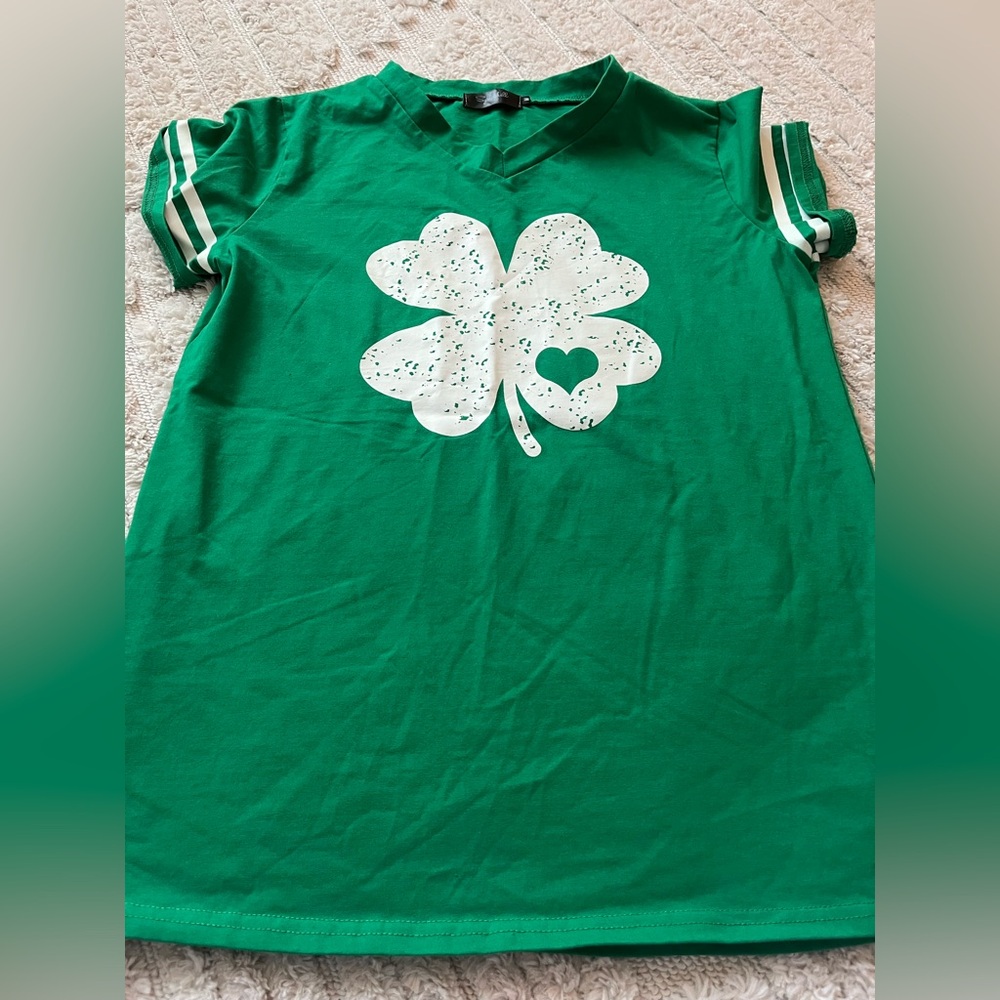 Women's Green Short Sleeve Tee